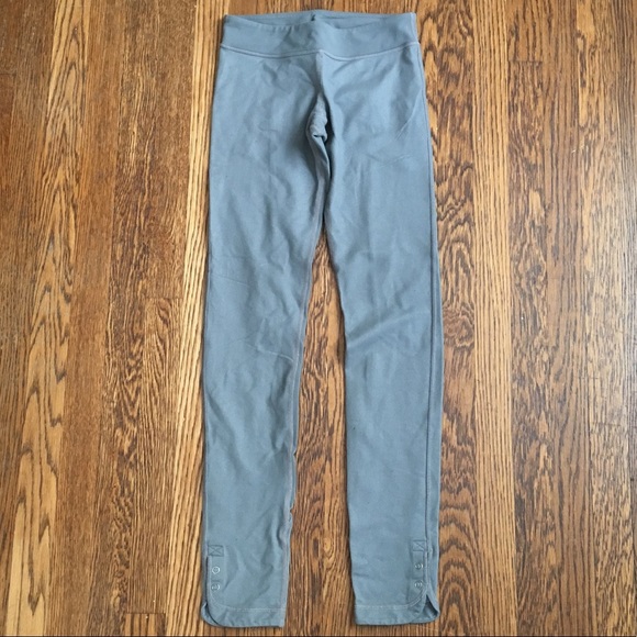 Ivivva Lululemon Athletica leggings size 12 youth - Picture 1 of 4